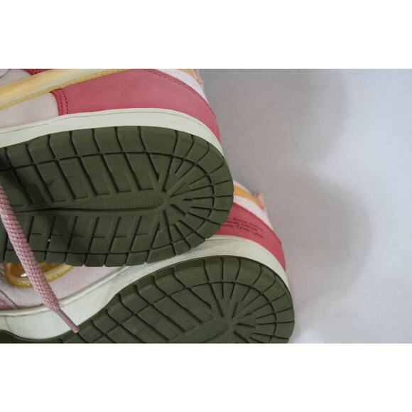 Nike Dunk Low Social Status Strawberry Milk DJ1173-600 Mens 8.5 Pink main image 7